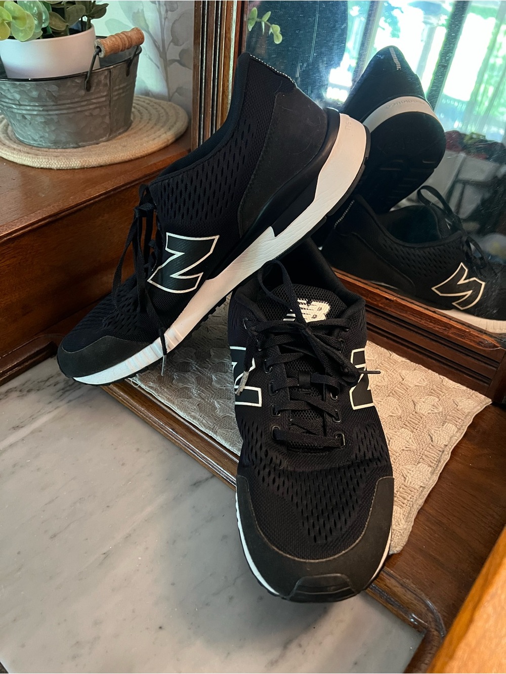 NEW BALANCE Classic 005 Casual Athleisure Lifestyle Sneakers Black White Mens 12